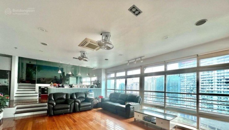 Hiếm! Penthouse Cienco1 diện tích 300m2 thiết kế 5PN 4WC view đẹp giá 11.5 tỷ