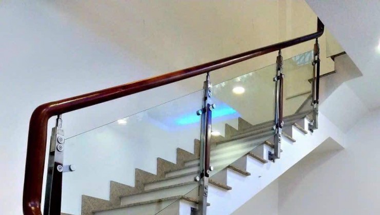 HẺM XE TẢI Đường 17, Linh Chiểu, 90m2, 1T2L, 4/6.5x15, giá chỉ còn: 7.6 tỷ