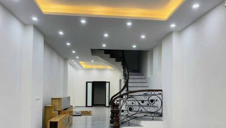 O9 2628 5559 BÁN. Nhà MP Hoàng Ngân 87m², 6 tầng, MT 4.6m, Giá tl 39 tỷ Cầu Giấy