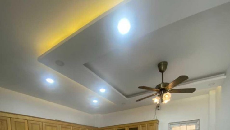 Nhà hẻm xe hơi P7 sát mặt tiền Hoàng Hoa Thám Bình Thạnh (4.2x16m) 5 tấm có hầm