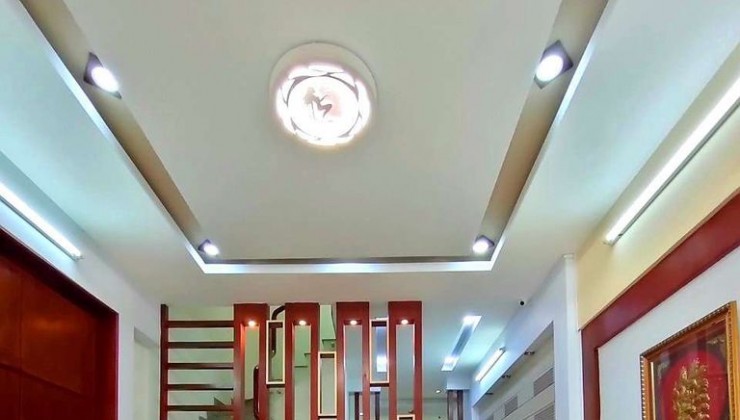 Bán nhà 1T1L đường Tôn Đản-Q4, 62m2, 1 tỷ 220, sổ hồng riêng, gần chợ, trường học