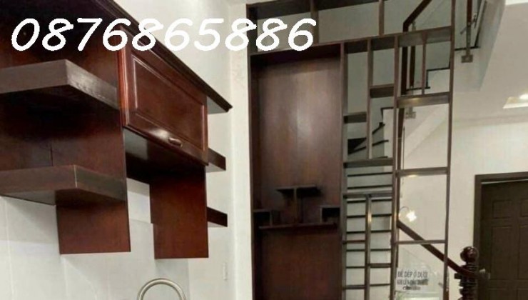 Căn hộ dịch vu cao cấp Linh Xuân 185m2 3 tâng 15 phòng cho thuê 35 tr/th Sổ full thổ hoàn công đủ