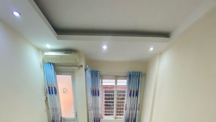 Bán nhà Thuỵ Khuê, Tây Hồ, Nhà Đẹp ở Luôn, Phân Lô, 40m2, 5 tầng, 6.5 tỷ