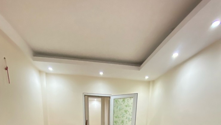 Bán nhà Thuỵ Khuê, Tây Hồ, Nhà Đẹp ở Luôn, Phân Lô, 40m2, 5 tầng, 6.5 tỷ