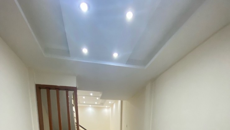 Bán nhà Thuỵ Khuê, Tây Hồ, Nhà Đẹp ở Luôn, Phân Lô, 40m2, 5 tầng, 6.5 tỷ