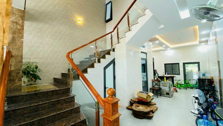 Bán căn shophouse cực đẹp, trục chính KDC Bửu Long giá đầu tư