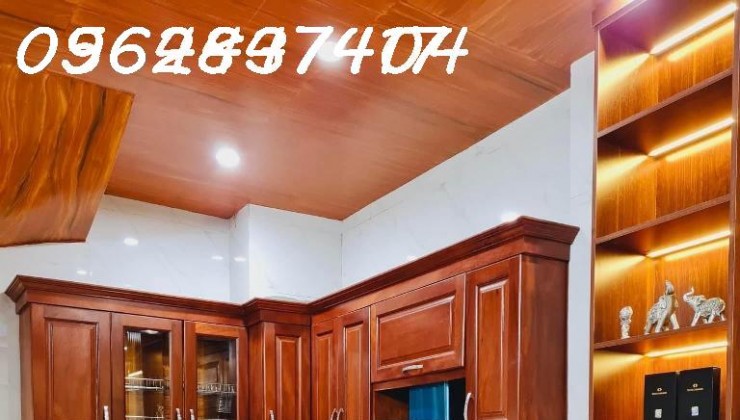 Bán Nhà Đội Cấn, Ba Đình, Nhà đẹp ở ngay, 30m2 cho khách tầm tiền hơn 3 tỷ