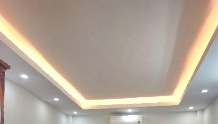 Siêu Hiếm!!! Bán nhà Trần Thái Tông, Cầu Giấy, 25m2, 5 tầng, 4 ngủ, 3.7 tỷ