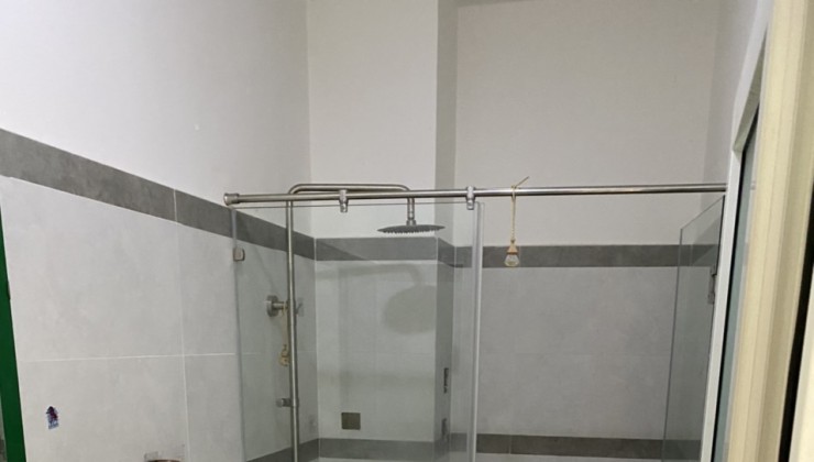 Bán nhà hẻm 4m Nguyễn Thái Sơn P5 (4.5 x 12m) nở hậu 6m lửng 3 lầu ST cách MT chỉ 10 căn nhà