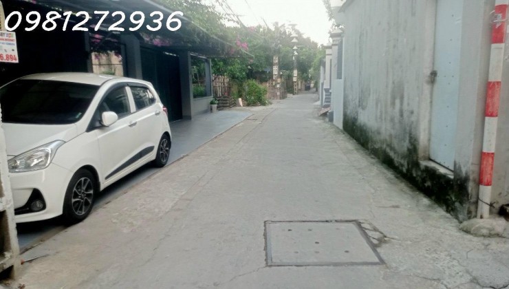 Chính chủ bán nhà mặt phố  Thanh Am Đức Giang Long Biên Hà Nội  kinh doanh đa dạng dòng tiền , diện tích  52m2 ,mặt tiền 4,2 m nhà 4,5 tầng giá chào