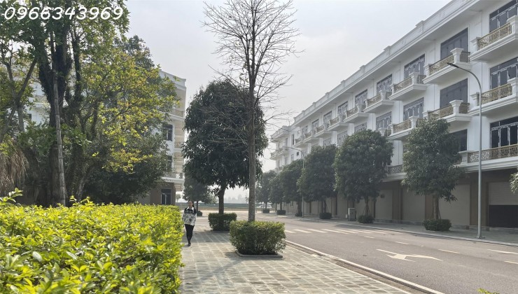 THANH TOÁN TRƯỚC 1.8 TỶ. NHÀ 4 TẦNG VIEW CÔNG VIÊN.  GIÁ 3.1 TỶ. SANG TÊN SỔ NGAY. LH: 0966 343 969