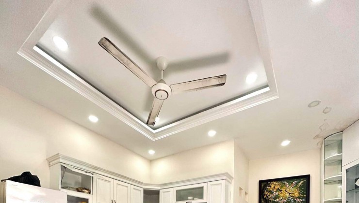 Bán Nhà Hiệp Bình Chánh Thủ Đức- Nhà 3 Tầng 4PN3WC DT80M2 Ngang 7m - 300m Ra Phạm Văn Đồng Gigamall