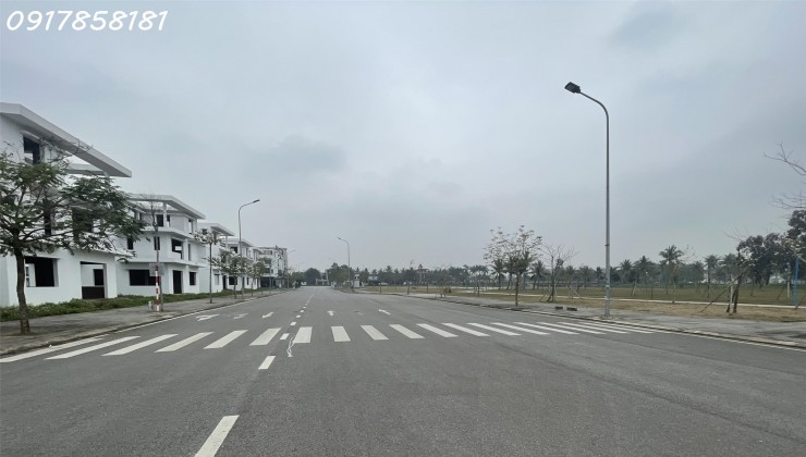 ĐẤT BIỆT THỰ UBND SẦM SƠN. RA SỔ KO XÂY. GIÁ CHẠM ĐÁY. LH: 0917 858181