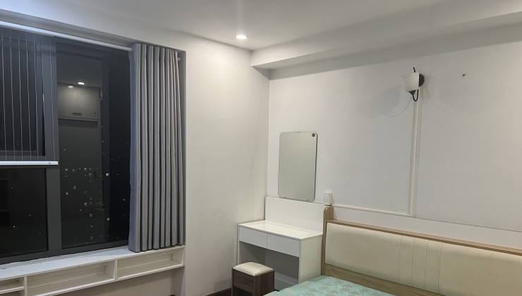 Chính chủ cho thuê căn 3 ngủ đủ đồ cc Sky Central 176 Định Công.LH:0983308539