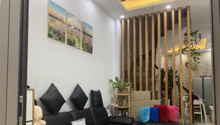 NHÀ ĐẸP KIM NGƯU, TRUNG TÂM HAI BÀ, FULL NỘI THẤT 42M x 4T, 4.9 TỶ 0901753139