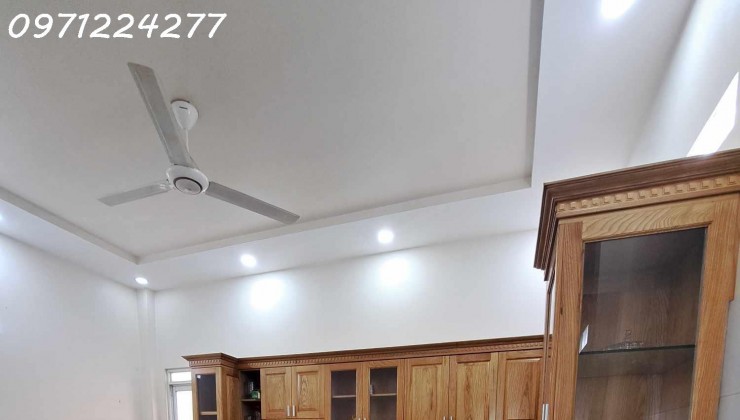 BÁN NHÀ ĐỖ XUÂN HỢP - TĂNG NHƠN PHÚ A -THỦ ĐỨC 136M2 ( 5.3X 26M2 ) 2 TẦNG - 4PN- TẶNG NỘI THẤT 300TR