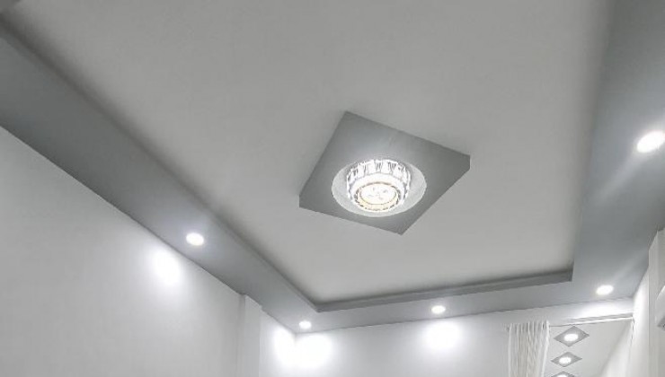 BÁN NHÀ ĐẸP BÌNH TÂN - HXH - 3 TẦNG - 44M2 - NHỈNH 5 TỶ