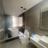 Căn Villa Siêu Phẩm Đường Quang Trung Quận 9, Cách Ngã Tư Thủ Đức Chỉ 100m - DT 110M2 Nhà 3 tầng