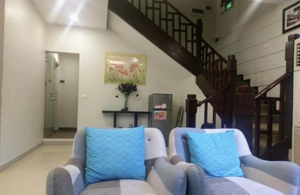 Nóng O9 2628 5559 BÁN. Nhà Trung Kính 159m²,  4 tầng, MT 13m, Giá tl 45 Tỷ Cầu Giấy