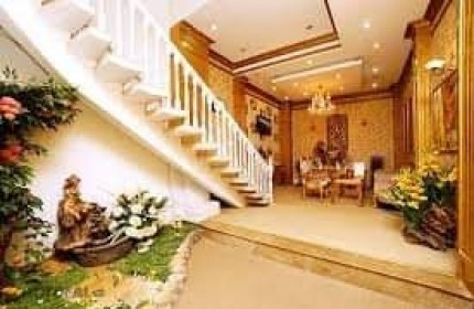 Bán Nhà Siêu Hót Mặt Tiền Hai Bà Trưng, Q3 ( 4.1m x 17m ) 5 Tâng, Giáp Q1, Chỉ 39 Tỷ