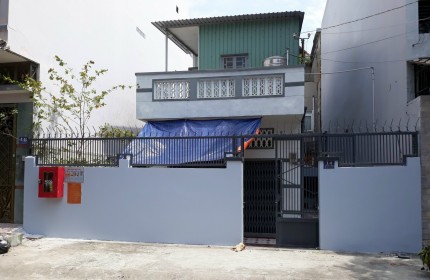 Cho thuê nhà 120m2 số 14 đường Lê Quốc Trinh P.PTH, Q.Tân Phú