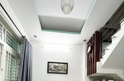 Bán nhà hẻm xe hơi 50m2 2 tầng mới đẹp hẻm thông 1 trục ngay Thị trấn Nhà Bè 5 phút về Quận 7 sổ đẹp vuông vức
