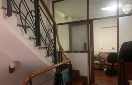 Bán nhà HXH Nguyễn Trọng Tuyển, Tân Bình. 4.2 x 20. 5 Tầng. HĐ 30tr/thg. Giá bán 16 tỷ TL.