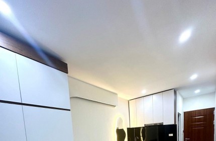 63m2 x7 tầng thang máy, Phố Xã Đàn, 18 phòng hái ra tiền - 1.1 tỷ/ năm, gần Phố, 15.5 tỷ