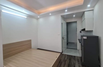 Nhà đẹp, phố VIP, dòng tiền 47m2x6 tầng, Chùa Láng, Đống Đa, CHỈ 9.7 tỷ