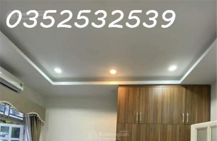 Bán nhà MT đường Bùi Đình Tuý đoạn đẹp phường 26, Bình Thạnh. 4.3x21m 3 tầng. HĐT 35Tr còn 4 năm