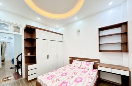 BÁN NHÀ CẠNH ROYACITY DT: 45M2 4 TẦNG GIÁ: 5.25 TỶ PHỐ NGUYỄN TRÃI QUẬN THANH XUÂN.