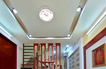 Bán nhà 1T1L đường Tôn Đản-Q4, 62m2, 1 tỷ 220, sổ hồng riêng, gần chợ, trường học