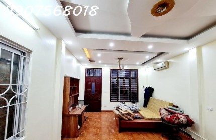 BÁN NHÀ PHÚ NHUẬN, 40M2, 5 TẦNG, MẶT TIỀN 3.85M, SĐCC.