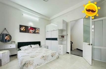 HẺM THÔNG TIỆN XÂY MỚI , KV XÂY ĐƯỢC 6 TẦNG THOẢI MÁI - CHÀO 11TY5 TL