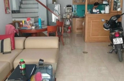 0799599986 Tôi bán nhà trung tâm 68m2/ 895 triệu Lãnh Binh Thăng - gần BV Q. 11 sổ riêng