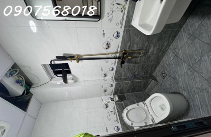 BÁN NHÀ NHÀ BÈ 30M2, 5 TẦNG, MẶT TIỀN 3.2M, SĐCC.