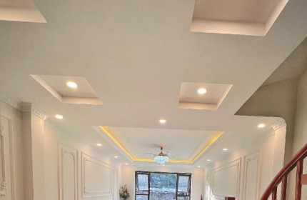 Bán nhà Nguyễn sơn, Bồ đề, Long Biên, 42m, 6  tầng, THANG MÁY, Ô TÔ ĐỖ CỬA.