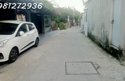 Nguyễn Sơn Long Biên nhà phân lô 5 tầng mới tinh , gara otô chỉ việc sách vali về ở diện tích 45 m2 mặt tiền 4,1m giá chào bán 8,8 tỷ