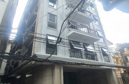 Chính chủ cho thuê cả toà nhà có nhiều phòng, phù hợp kinh doanh dịch vụ Apartment, sân thượng view Hồ Tây