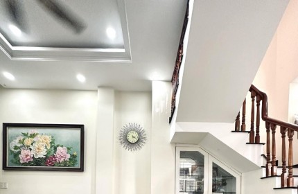 Bán nhà HXH đường 16, Hiệp Bình Chánh Thủ Đức - 80m2 x 3 lầu- Chỉ 7tỷ1.