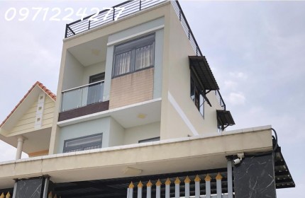 BÁN NHÀ 3 TẦNG - SIÊU RẺ - GẤP BÁN - 333M2 NGANG 8.5M - ÔTÔ NGỦ  TRONG NHÀ - VĨNH PHÚ 2 - THUẬN AN BÌNH DƯƠNG - CHỈ 18 TR/M2.