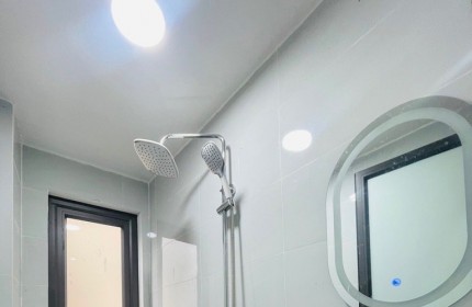 NHÀ TÂY SƠN 20M2 RA PHỐ- 5 TẦNG SỔ ĐỎ ĐẸP VUÔNG VẮN