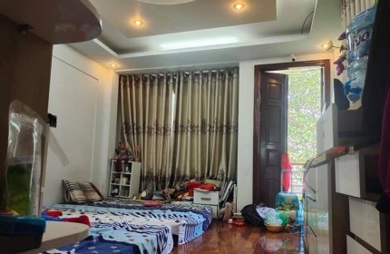 Bán căn hiếm Ngọc Thuỵ nhỉnh 3 tỷ