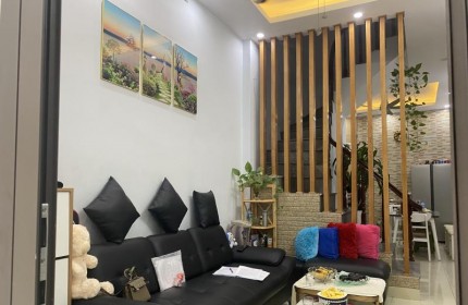 NHÀ ĐẸP KIM NGƯU, TRUNG TÂM HAI BÀ, FULL NỘI THẤT 42M x 4T, 4.9 TỶ 0901753139