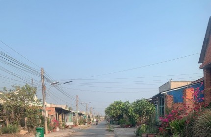 Cần bán đất vị trí đẹp tại Hòa Khánh Tây, Đức Hòa, Long An