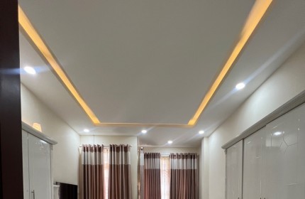 TÂN BÌNH - NHÀ ĐẸP 4 TẦNG - HXH - 39M2 - NHỈNH 9 TỶ