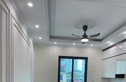 (Cực Hiếm) Nhà đẹp 35m2-7 tầng xây Mới tại Hàm Nghi, MT 3.7m, cửa hướng Đông, ô-tô gần nhà -7.2 tỷ