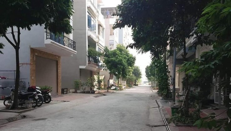 Bán nhà phân lô Văn Khê, Hà Đông. Dt 50m2 kinh doanh tốt