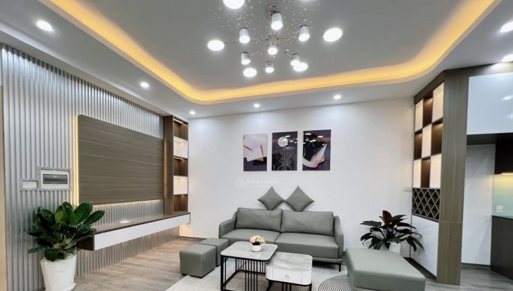 Bán Gấp Căn Hộ Góc VIP 80m2 tại Kiến Hưng ,Hà Đông , nội thất cực đẹp , khu mới mặt đường