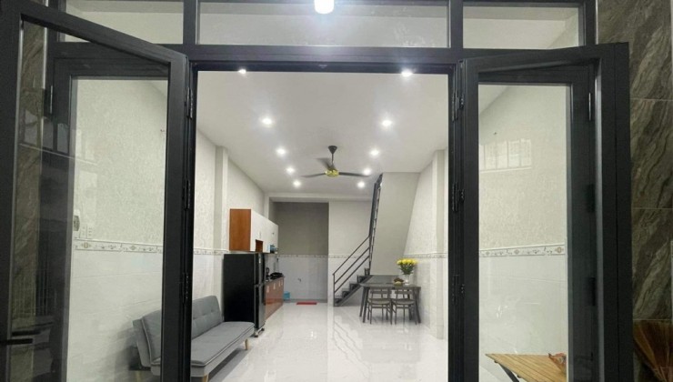 NHÀ ĐẸP- SỔ HỔNG RIÊNG- KHU VIP TÊN LỬA - 2 TẦNG - DTSD : 86M2 - CHỈ 4.9 TỶ